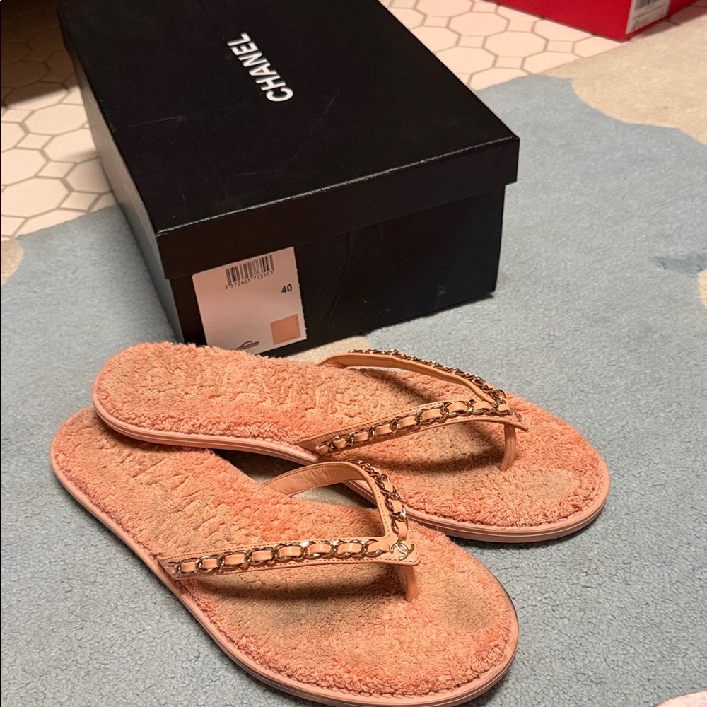 Chanel Light Pink Terry Cloth Chain CC Thong Slippers 40